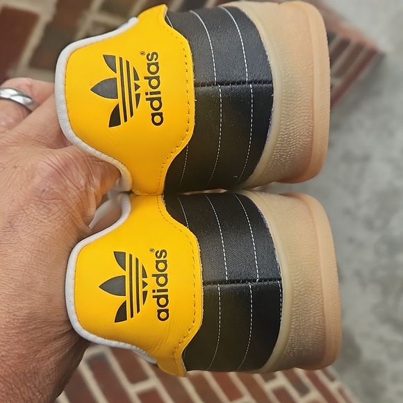 NWT Adidas Gazelle Sneakers, sz 9.5 - Picture 4 of 10